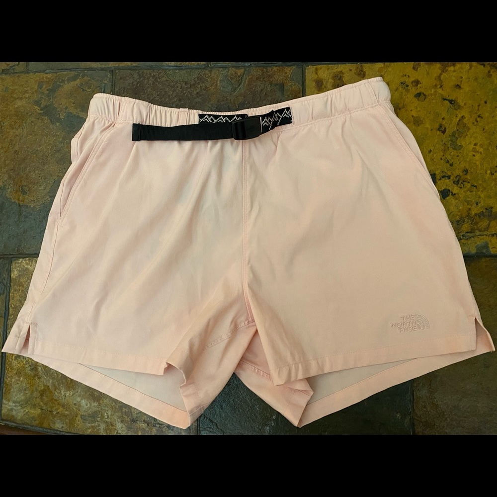The North Face, Womens, Medium, shorts, Sand Pink, never worn.